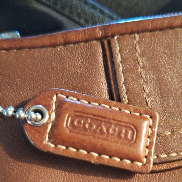 Coach Brown Leather Wristlet with Stitched Details - Picture 3 of 10